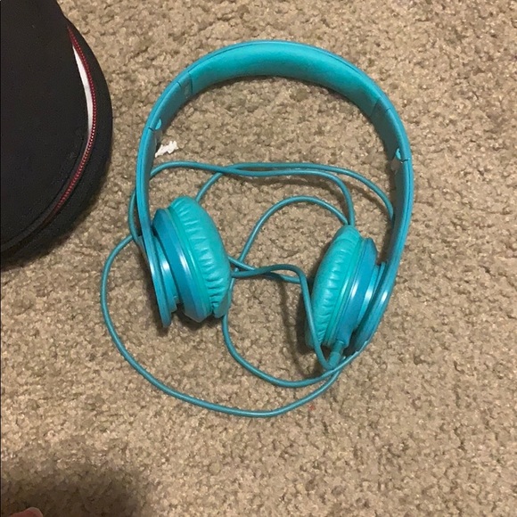 Beats - Picture 2 of 3